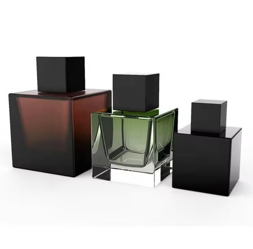 High quality Luxury Square Design 30ml 50ml Glass Empty Customized Spray Perfume Bottle With Lid
